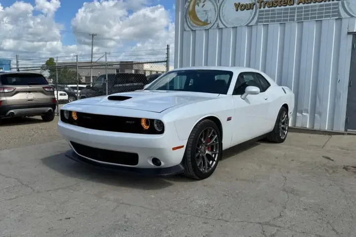 Dodge Challenger SRT 6.4L 392 SCAT PACK/KEYLESS/KAMEPA/ПОДГРЕВ - изображение 2