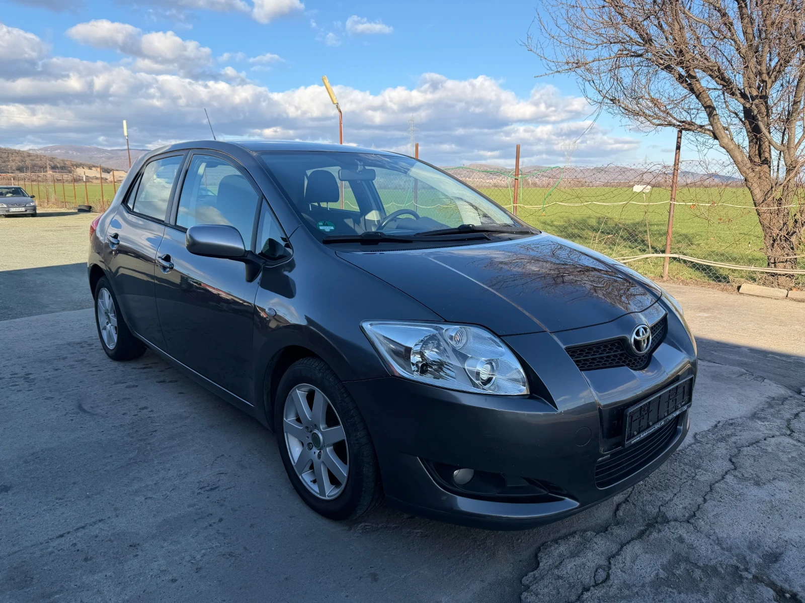 Toyota Auris 2.0, снимка 1