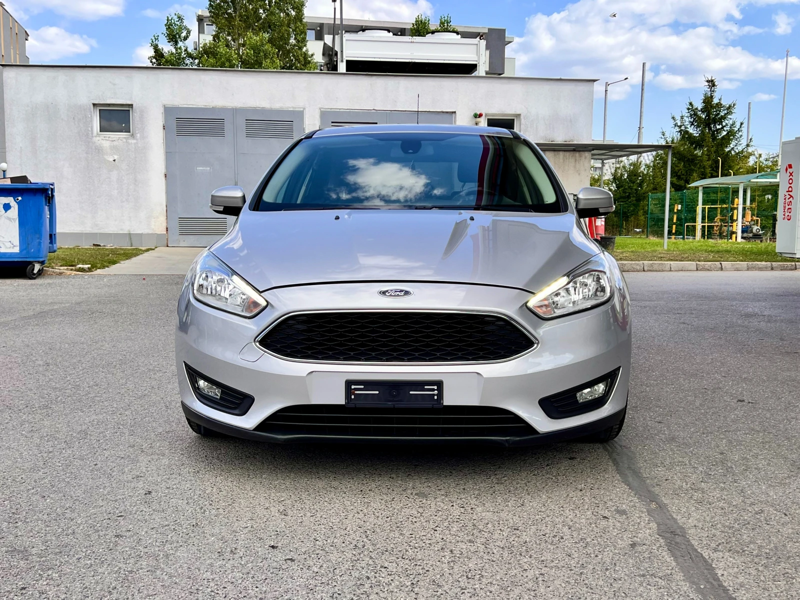 Ford Focus 1.5i 150 К.С. АВТОМАТ НАВИГАЦИЯ КАМЕРА ШВЕЙЦАРИЯ - изображение 2