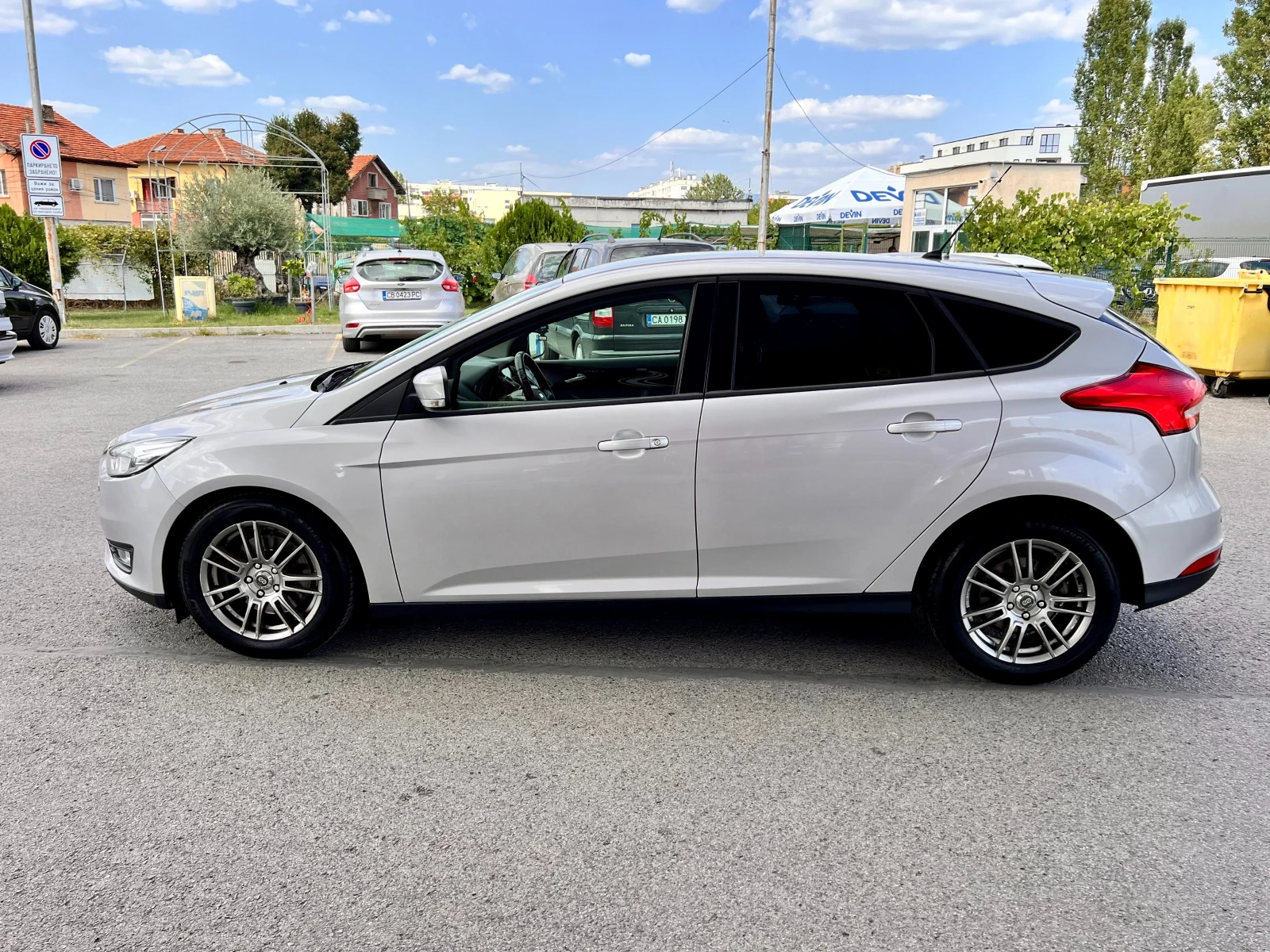 Ford Focus 1.5i 150 К.С. АВТОМАТ НАВИГАЦИЯ КАМЕРА ШВЕЙЦАРИЯ - изображение 8