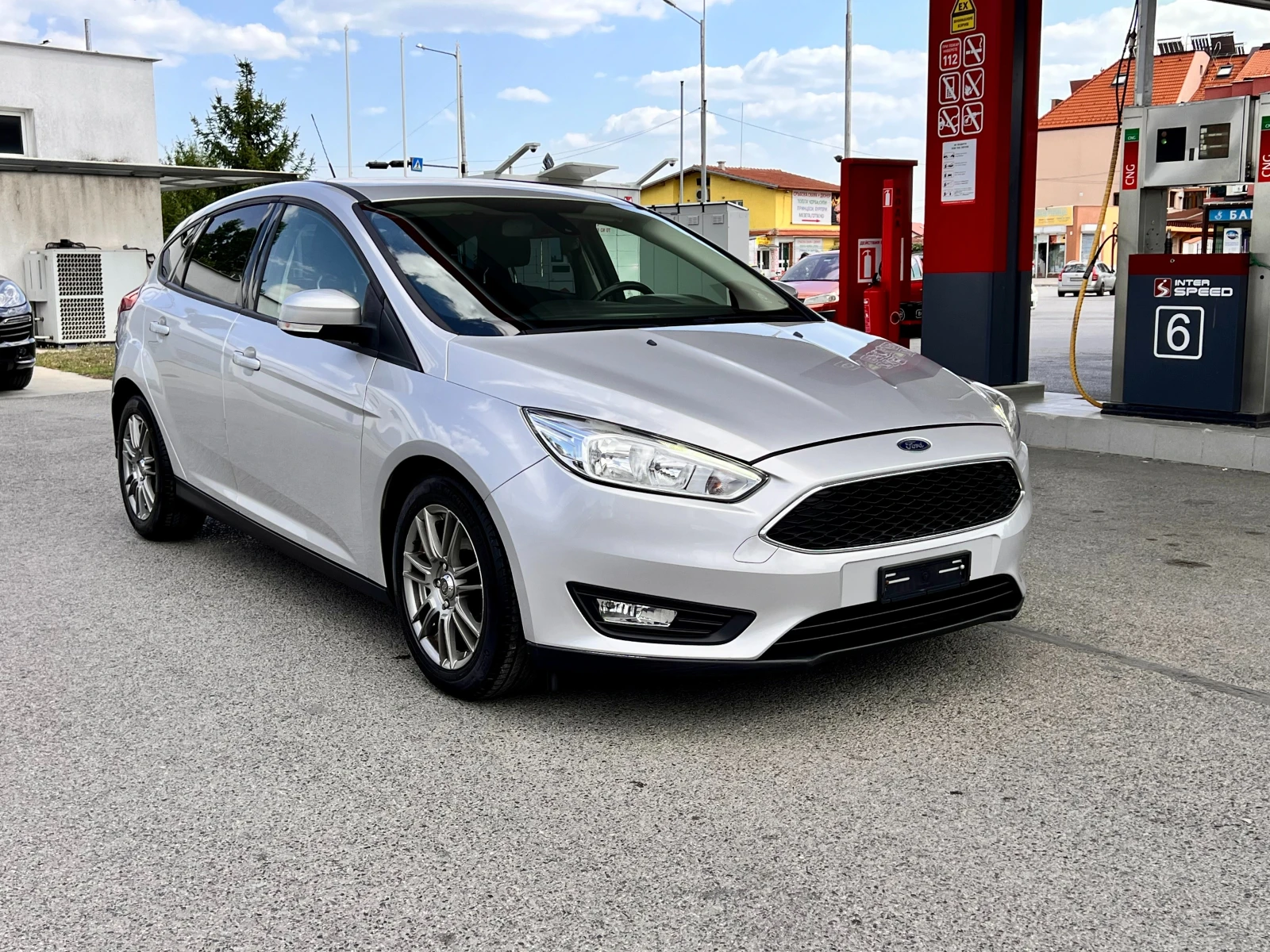 Ford Focus 1.5i 150 К.С. АВТОМАТ НАВИГАЦИЯ КАМЕРА ШВЕЙЦАРИЯ - изображение 3