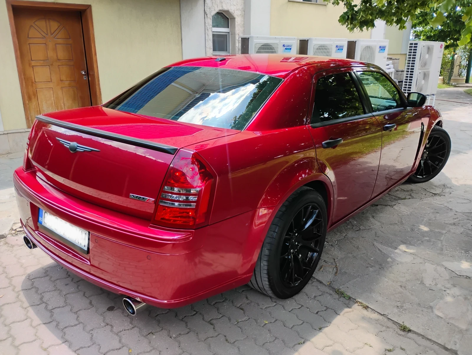 Chrysler 300c SRT-8 - изображение 5