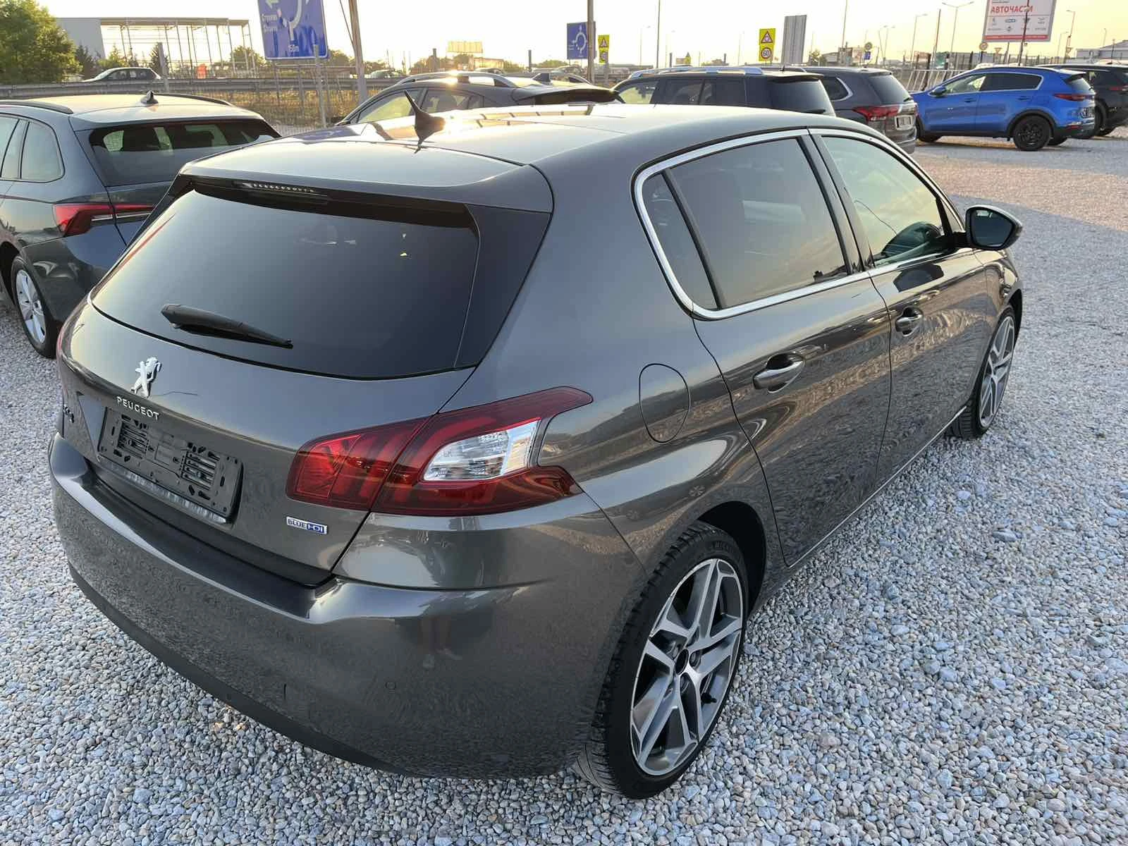 Peugeot 308 1.6 BLUE HDI ALLURE - изображение 6