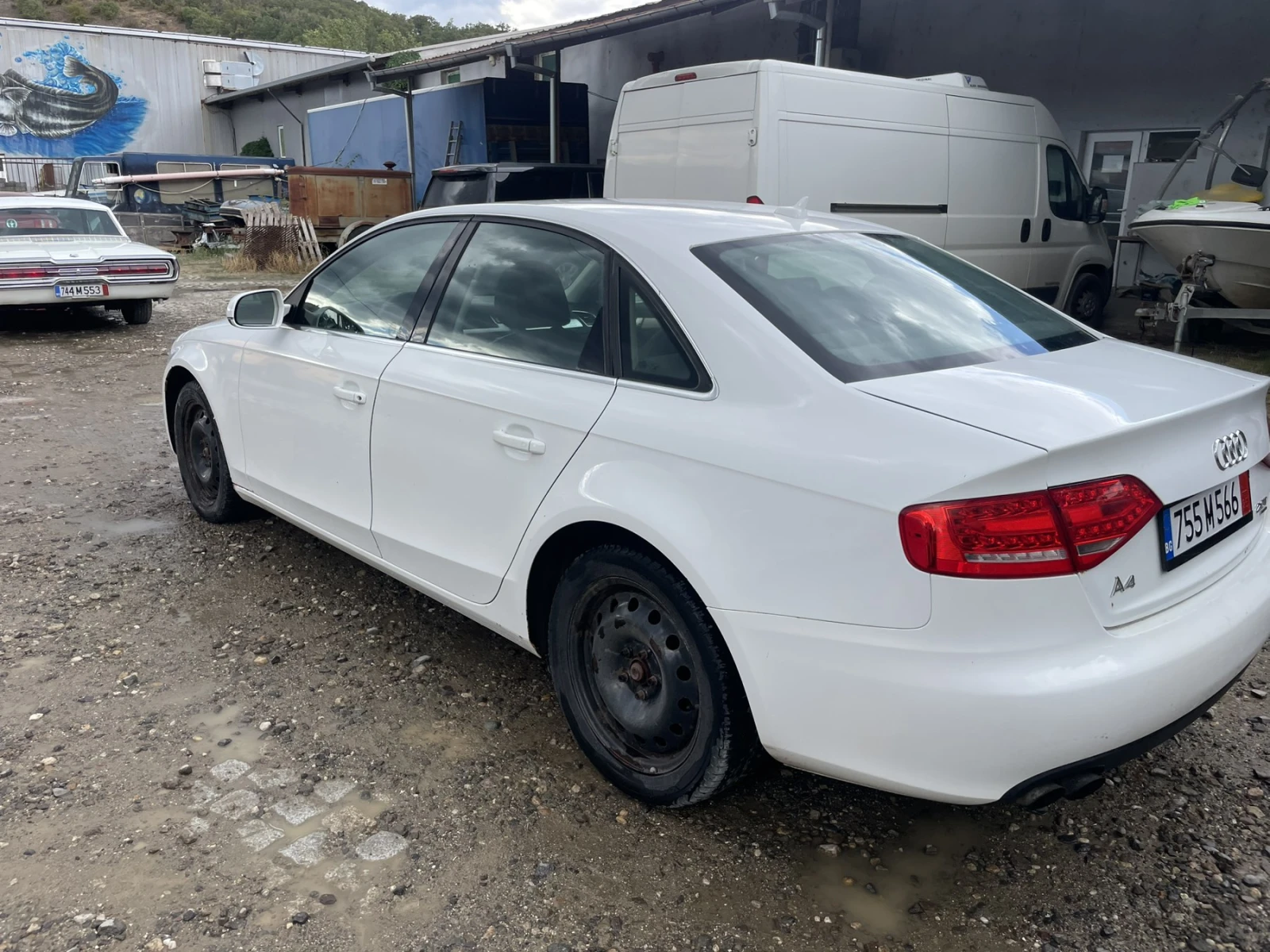 Audi A4 PREMIUM PLUS - изображение 4