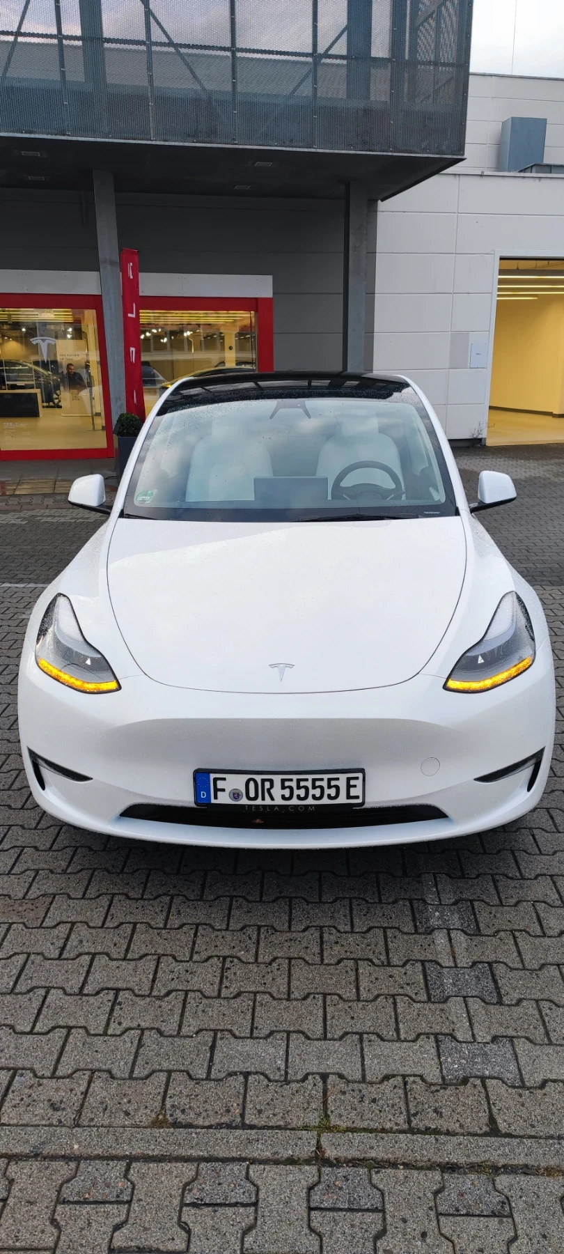 Tesla Model Y LR4X4 ������ ����� ��� ����� ��� ����� ����������� | Mobile.bg � ����������� 4