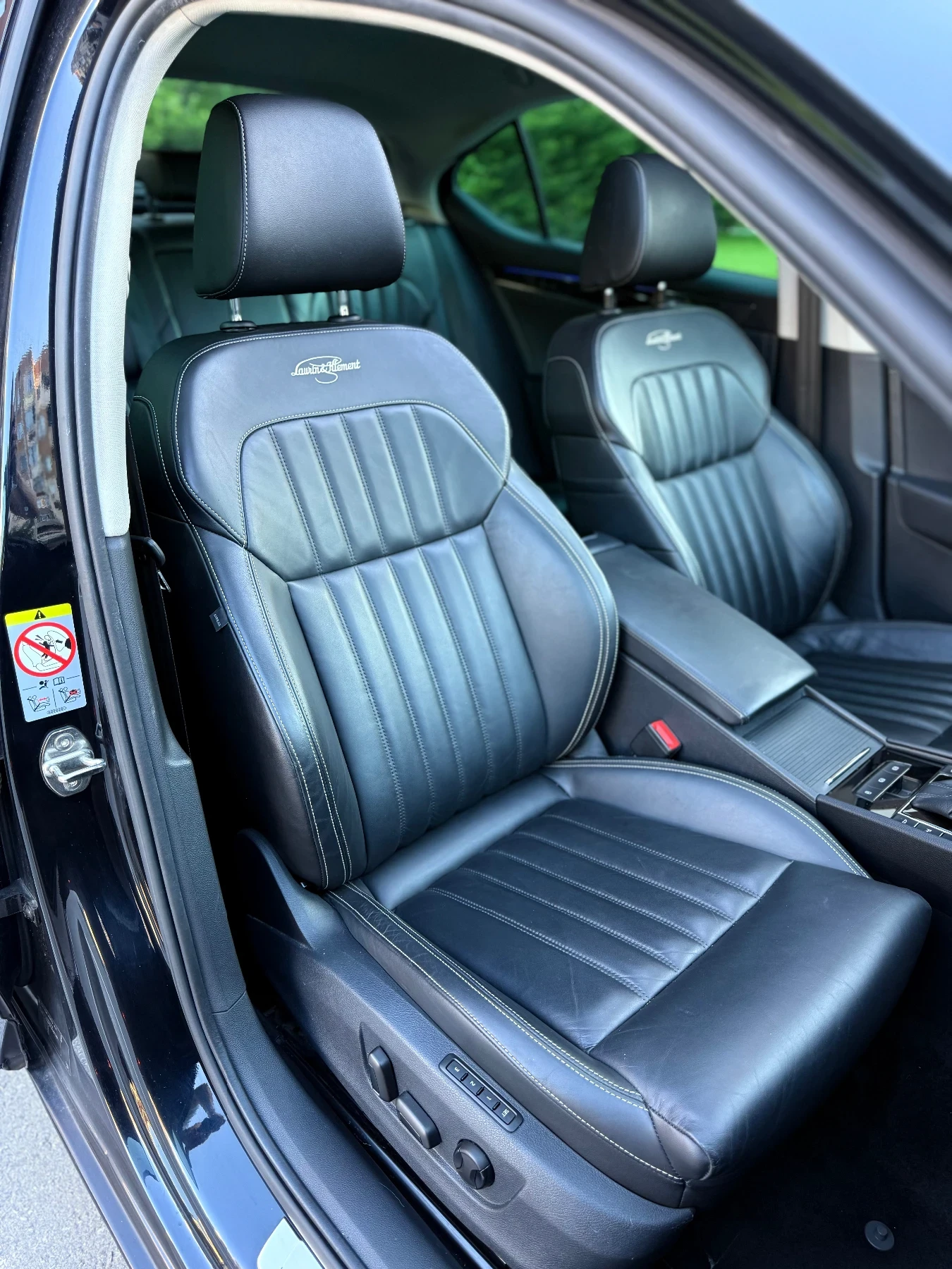 Skoda Superb 2.0TDI L&K 190, снимка 13 - Автомобили и джипове - 54555917