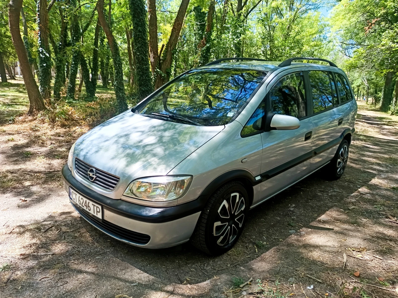 Opel Zafira 2.0 DTI , КЛИМАТИК , снимка 2 - Автомобили и джипове - 55359543
