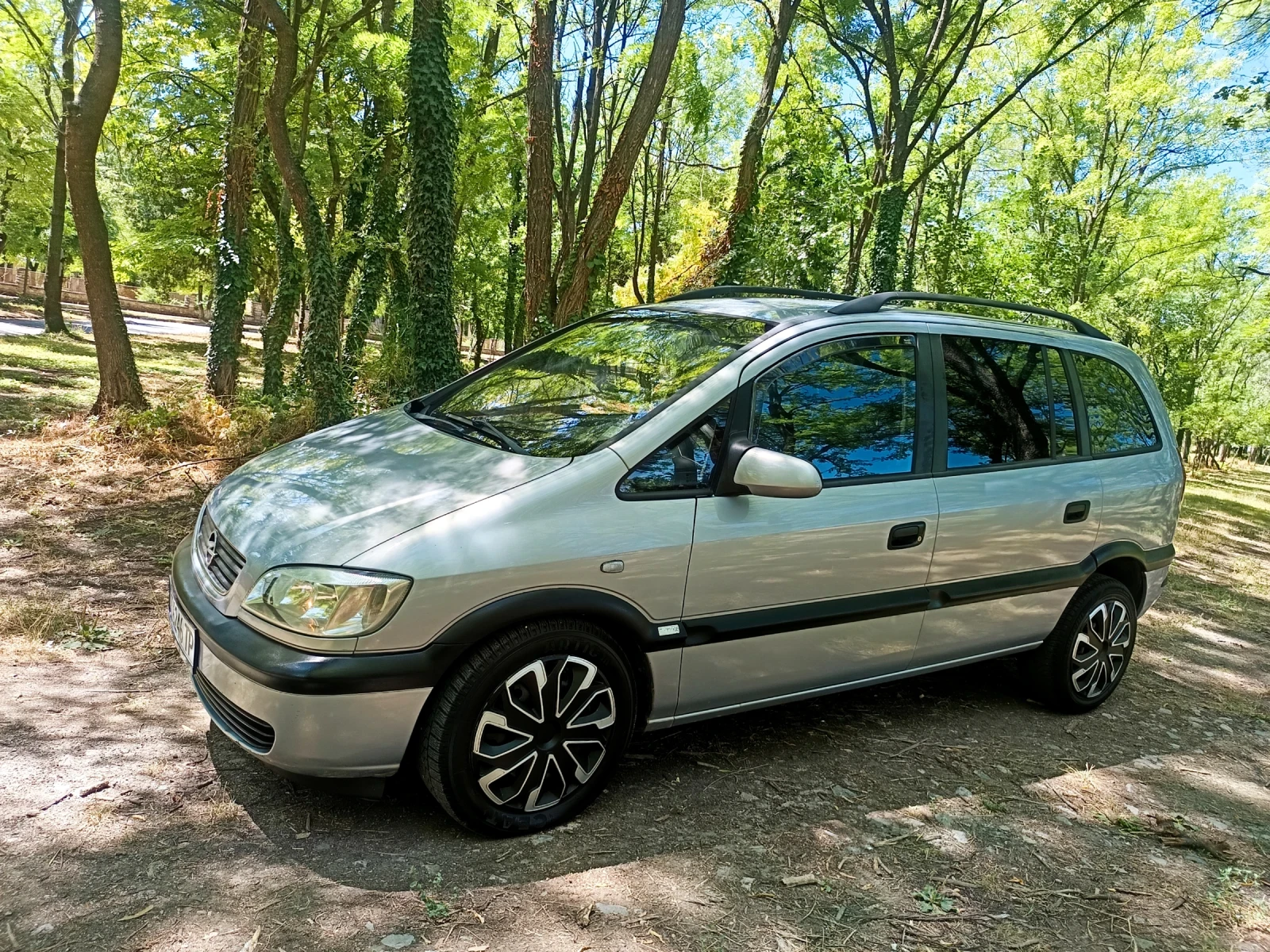 Opel Zafira 2.0 DTI , КЛИМАТИК 