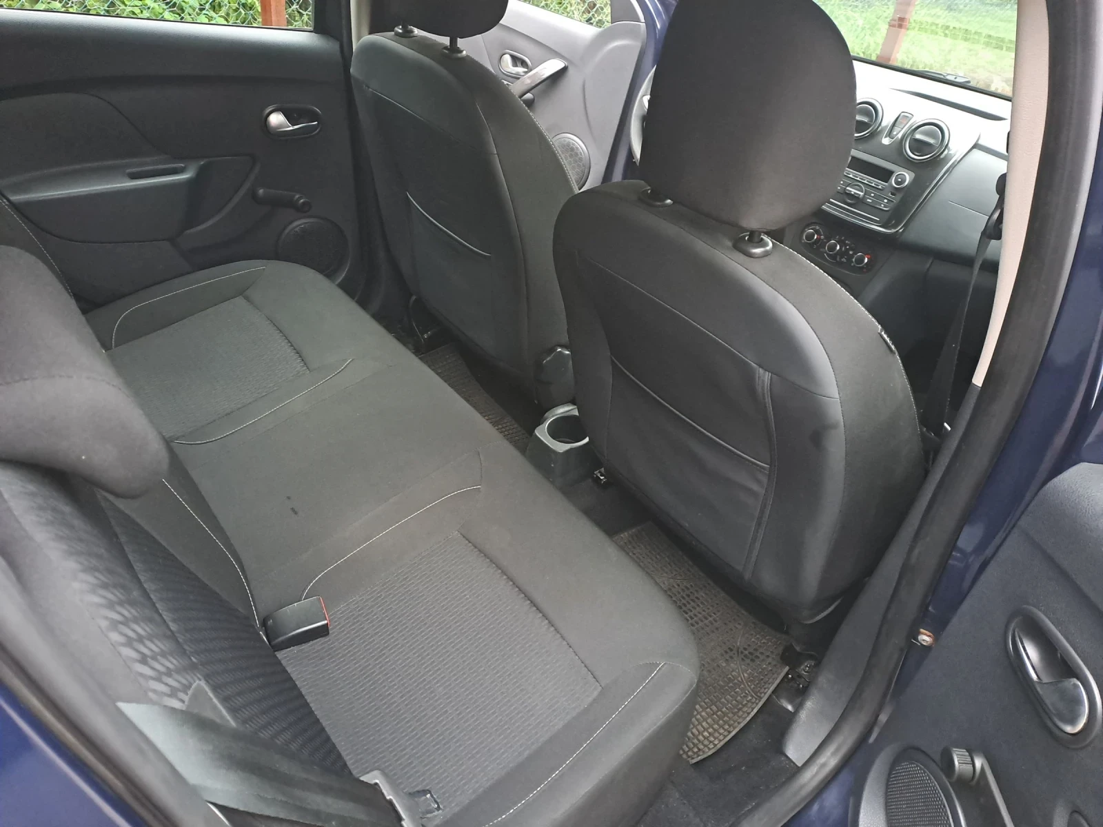 Dacia Sandero, снимка 3 - Автомобили и джипове - 55390785