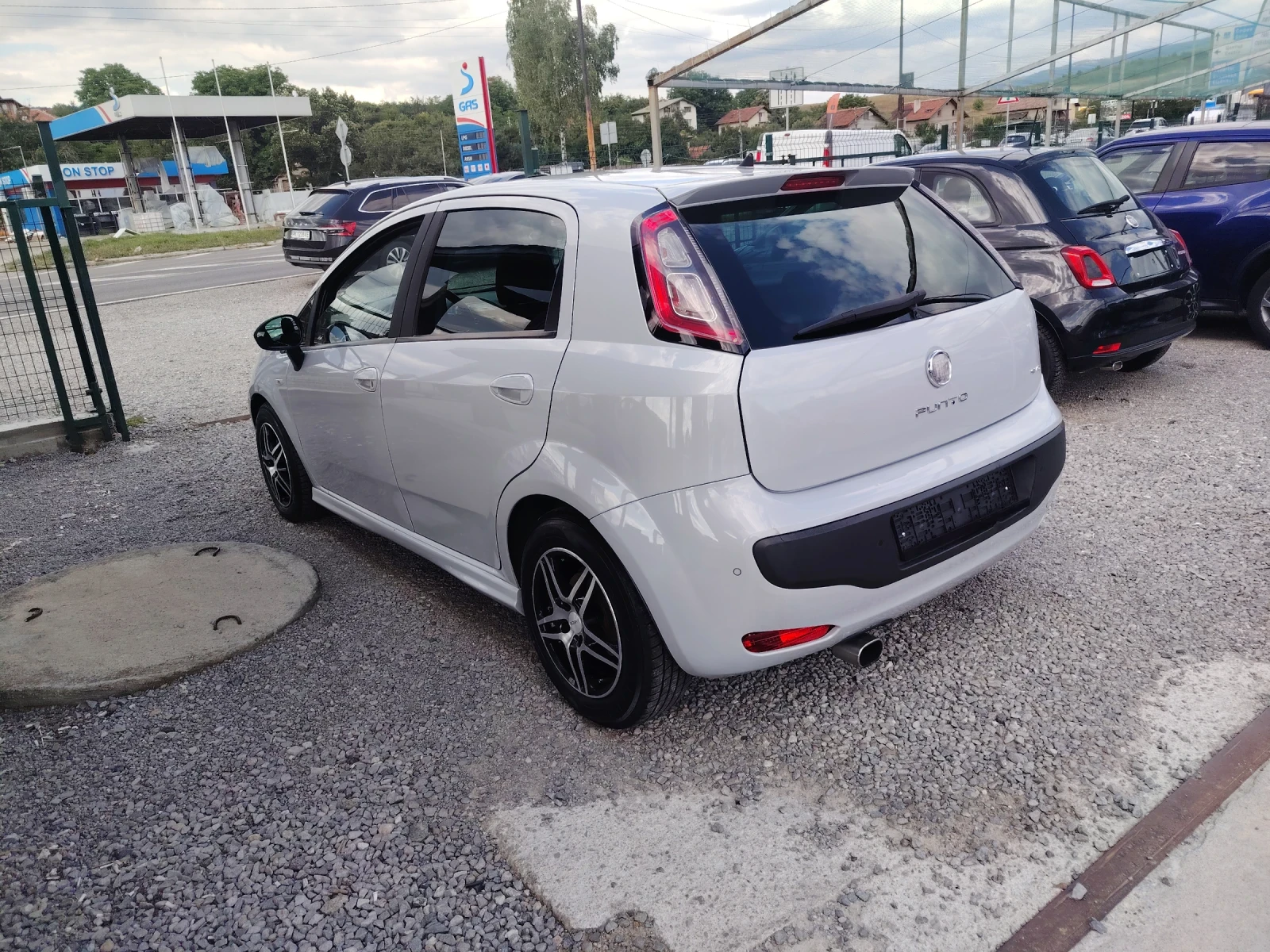 Fiat Punto 1.3 Evo Sport Nardo, снимка 5 - Автомобили и джипове - 55397324