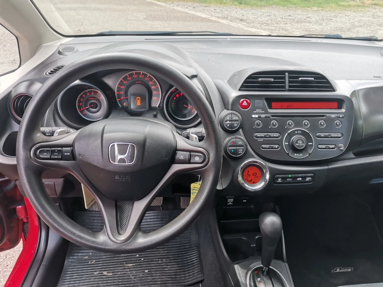 Honda Jazz 1.4 i-VTEC, снимка 10 - Автомобили и джипове - 55607905