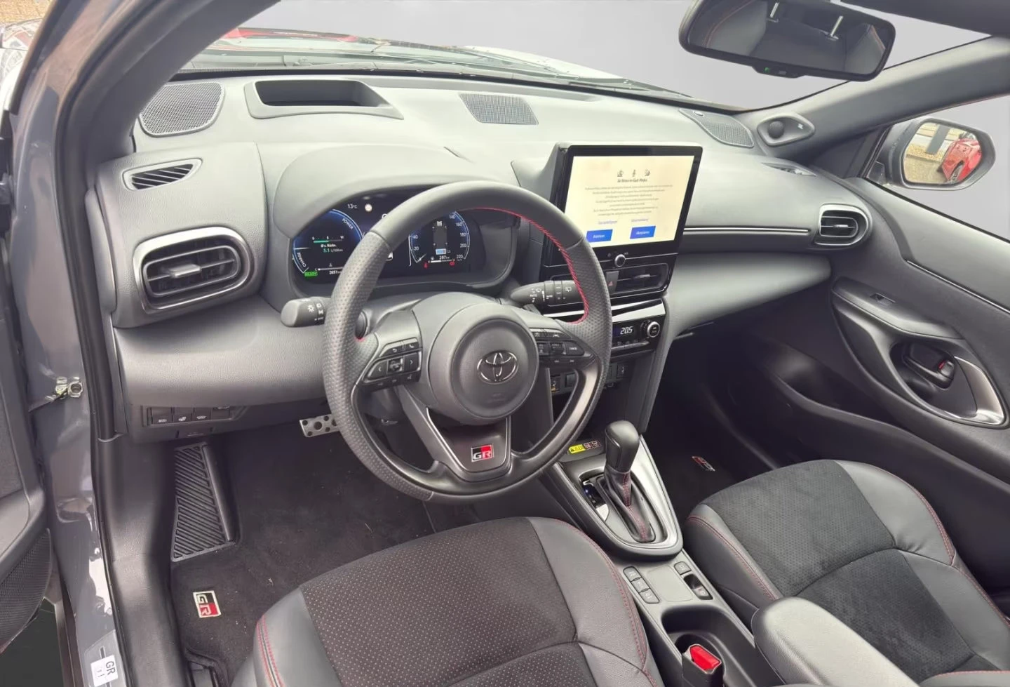 Toyota Yaris Cross HEV/131HP/GR-SPORT/NAVI/JBL/CPLAY/LED/KLESS/583q, снимка 7 - Автомобили и джипове - 55628509