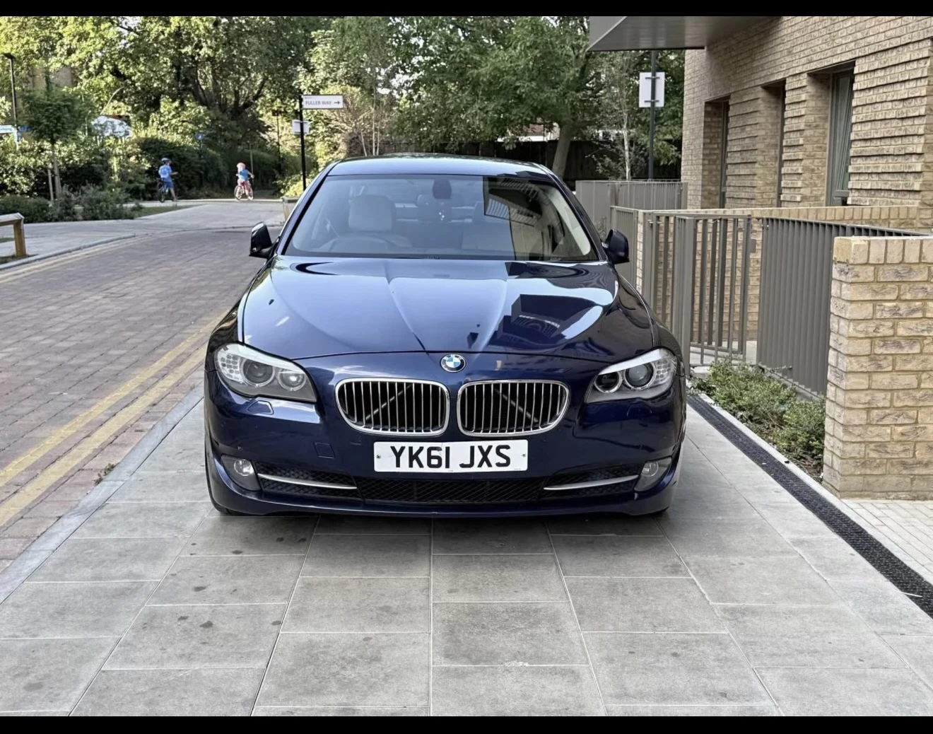 BMW 520, снимка 3 - Автомобили и джипове - 55647505