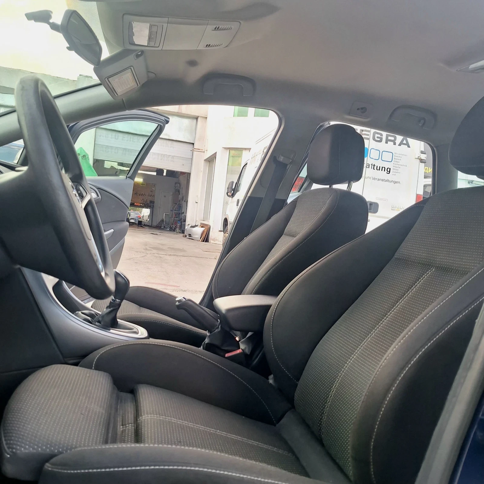Opel Astra, снимка 11 - Автомобили и джипове - 55661458