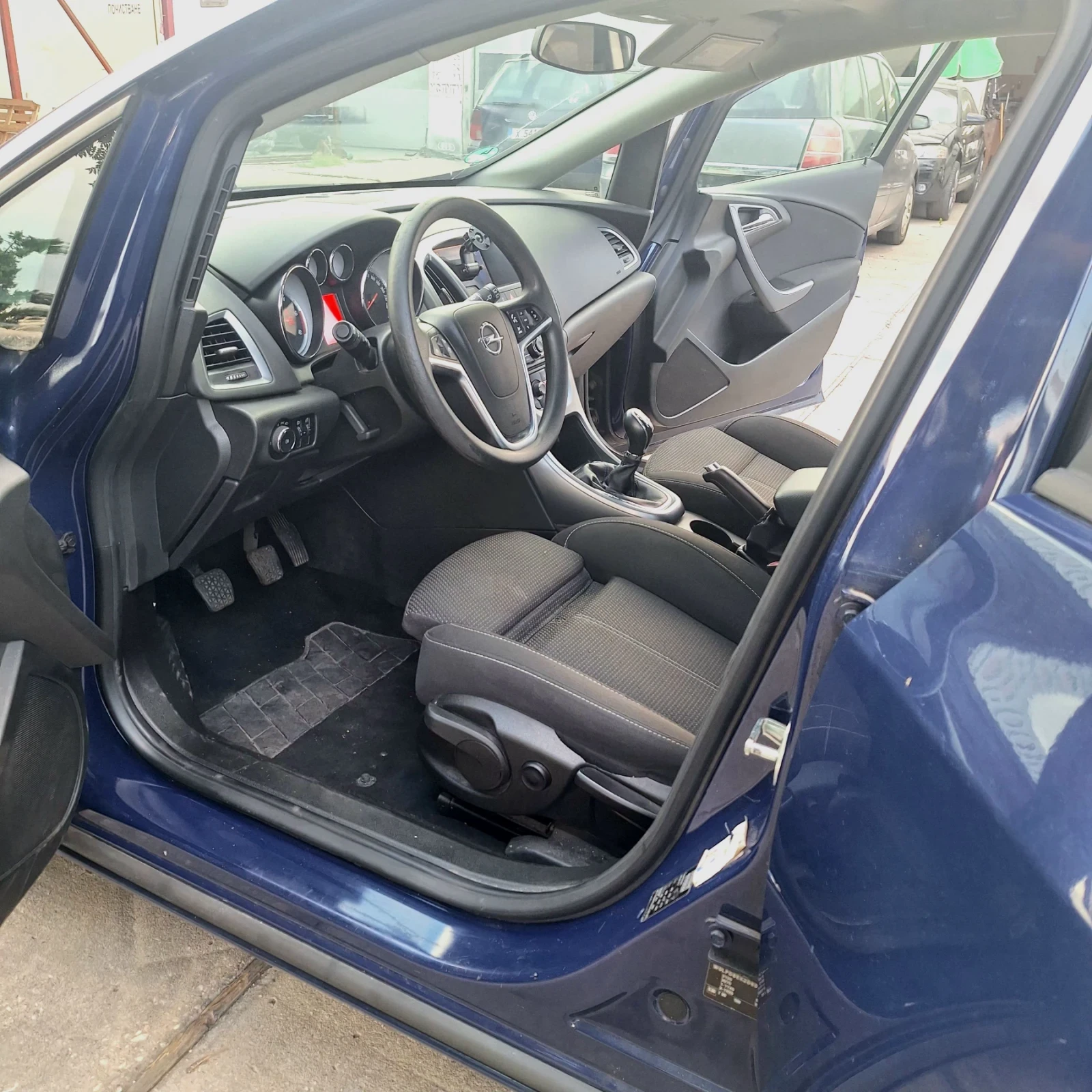 Opel Astra, снимка 9 - Автомобили и джипове - 55661458