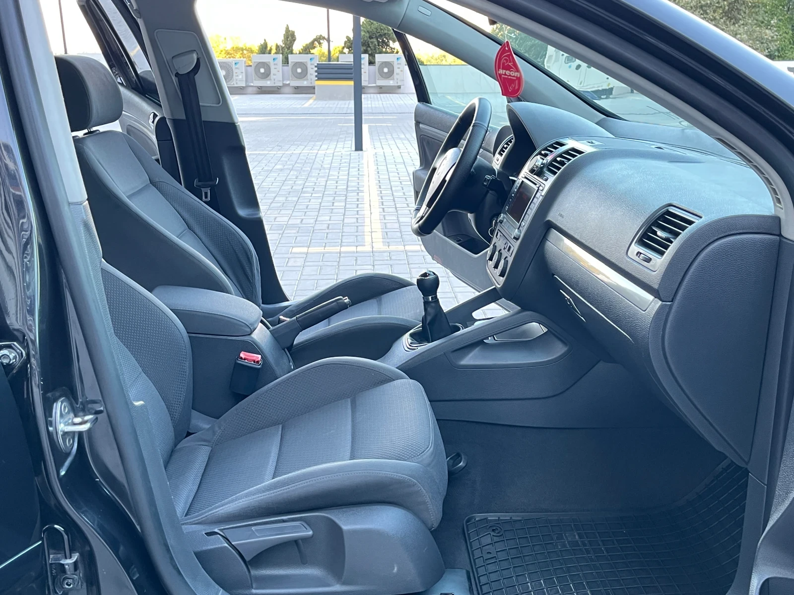 VW Golf 1.9TDI/105/BKC, снимка 12 - Автомобили и джипове - 56133060