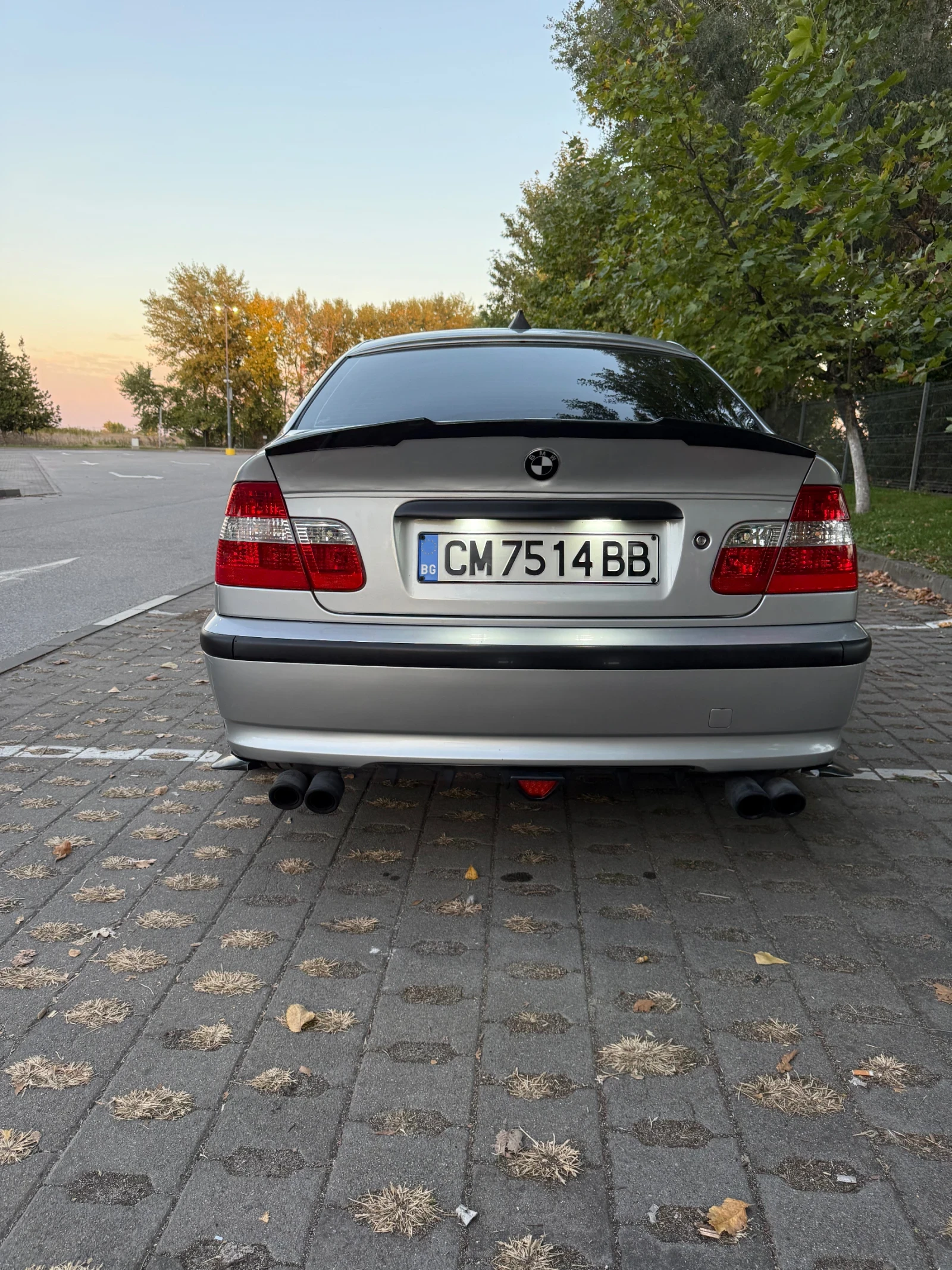 BMW 318 318i, снимка 5 - Автомобили и джипове - 56382451