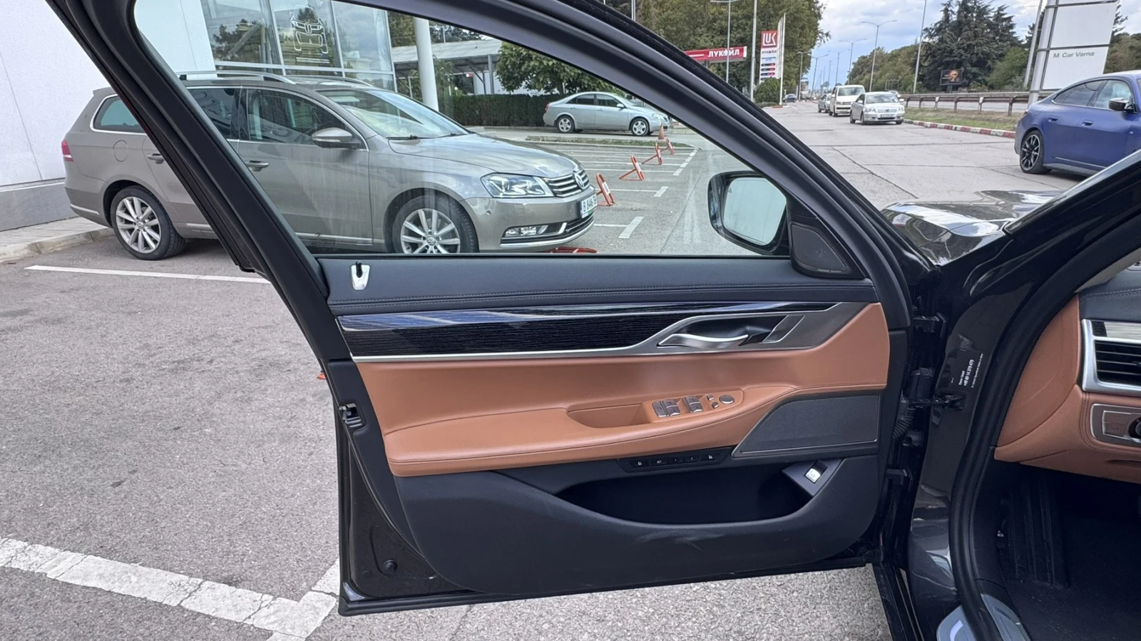 BMW 740 740d xDrive, снимка 15 - Автомобили и джипове - 56734171