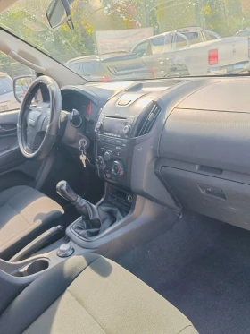 Isuzu D-max 2.5, 165..   | Mobile.bg    11