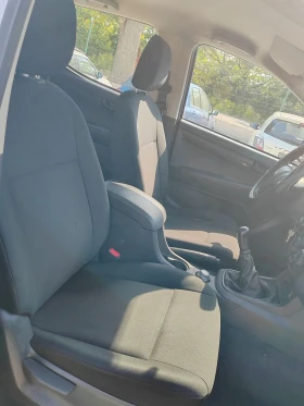 Isuzu D-max 2.5, 165..   | Mobile.bg    9