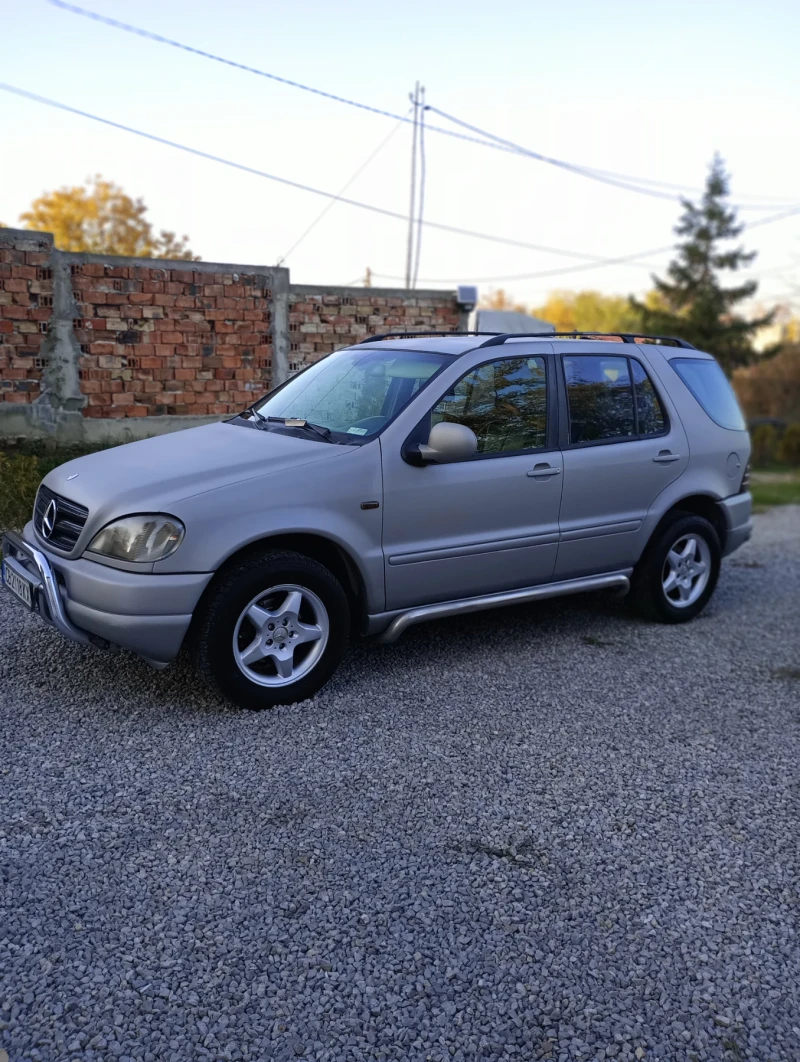 Mercedes-Benz ML 320 Газ.инж., снимка 15 - Автомобили и джипове - 47750325