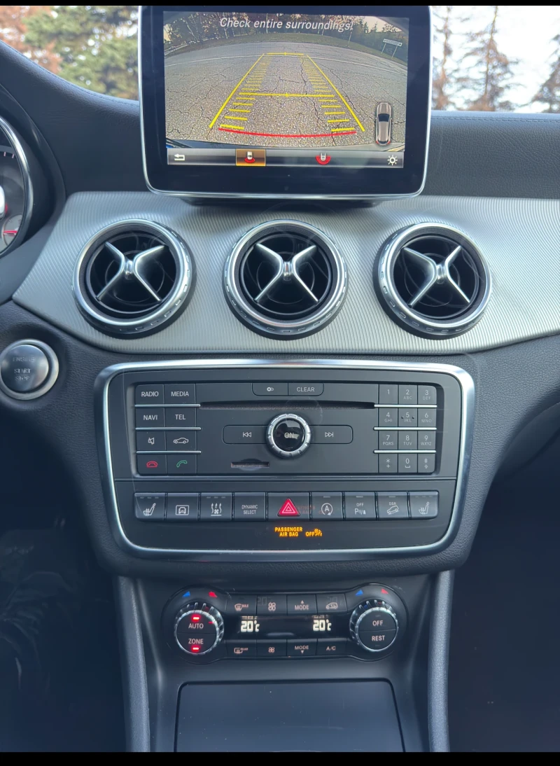 Mercedes-Benz GLA 220 Christmas price, снимка 14 - Автомобили и джипове - 52108936