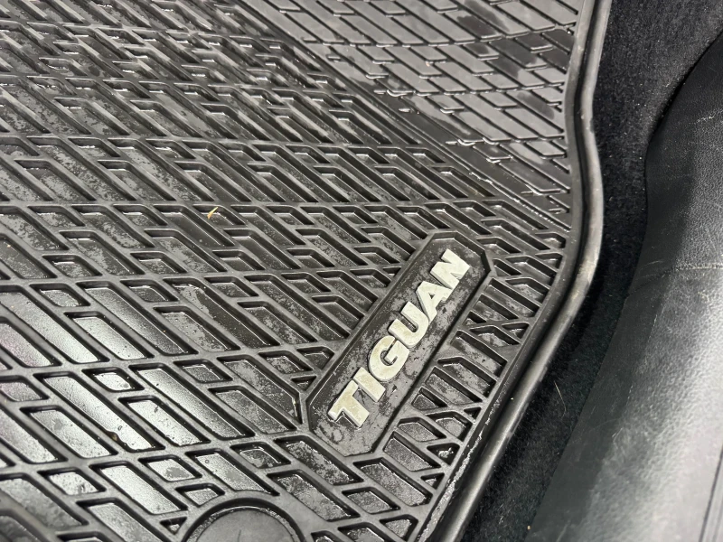 VW Tiguan, снимка 6 - Автомобили и джипове - 52573414