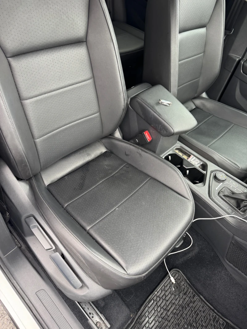 VW Tiguan, снимка 10 - Автомобили и джипове - 52573414