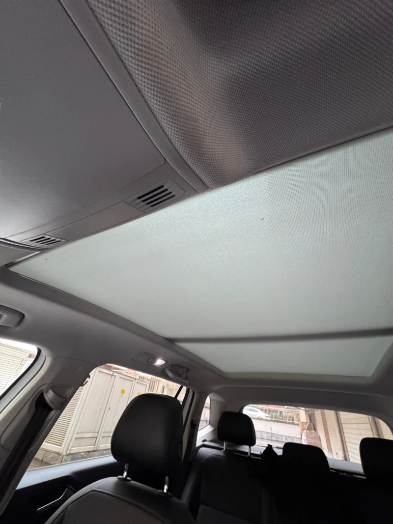 VW Tiguan, снимка 12 - Автомобили и джипове - 52573414