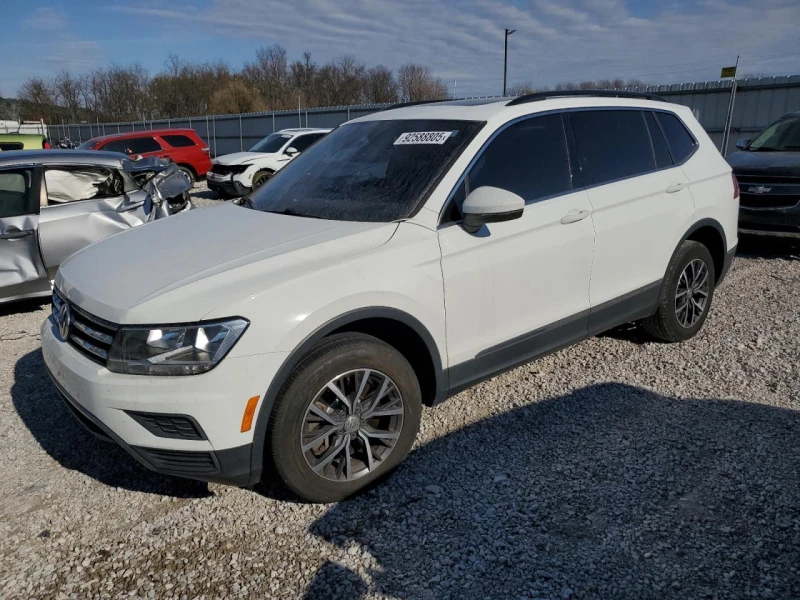 VW Tiguan 2.0T SE FWD