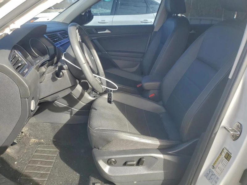 VW Tiguan 2.0T SE FWD, снимка 7 - Автомобили и джипове - 53278159