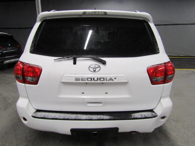 Toyota Sequoia SR5 4.6* Кожа* Перфектна на газ* , снимка 4 - Автомобили и джипове - 49128490