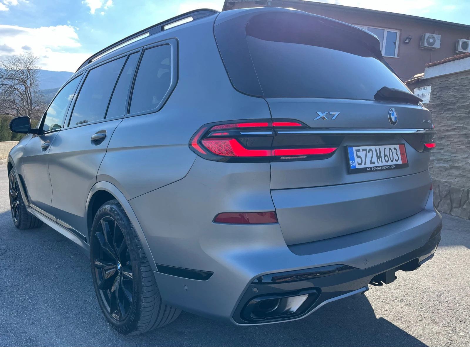 BMW X7 2023, M4.0i, 340k.c, 2200km - изображение 6