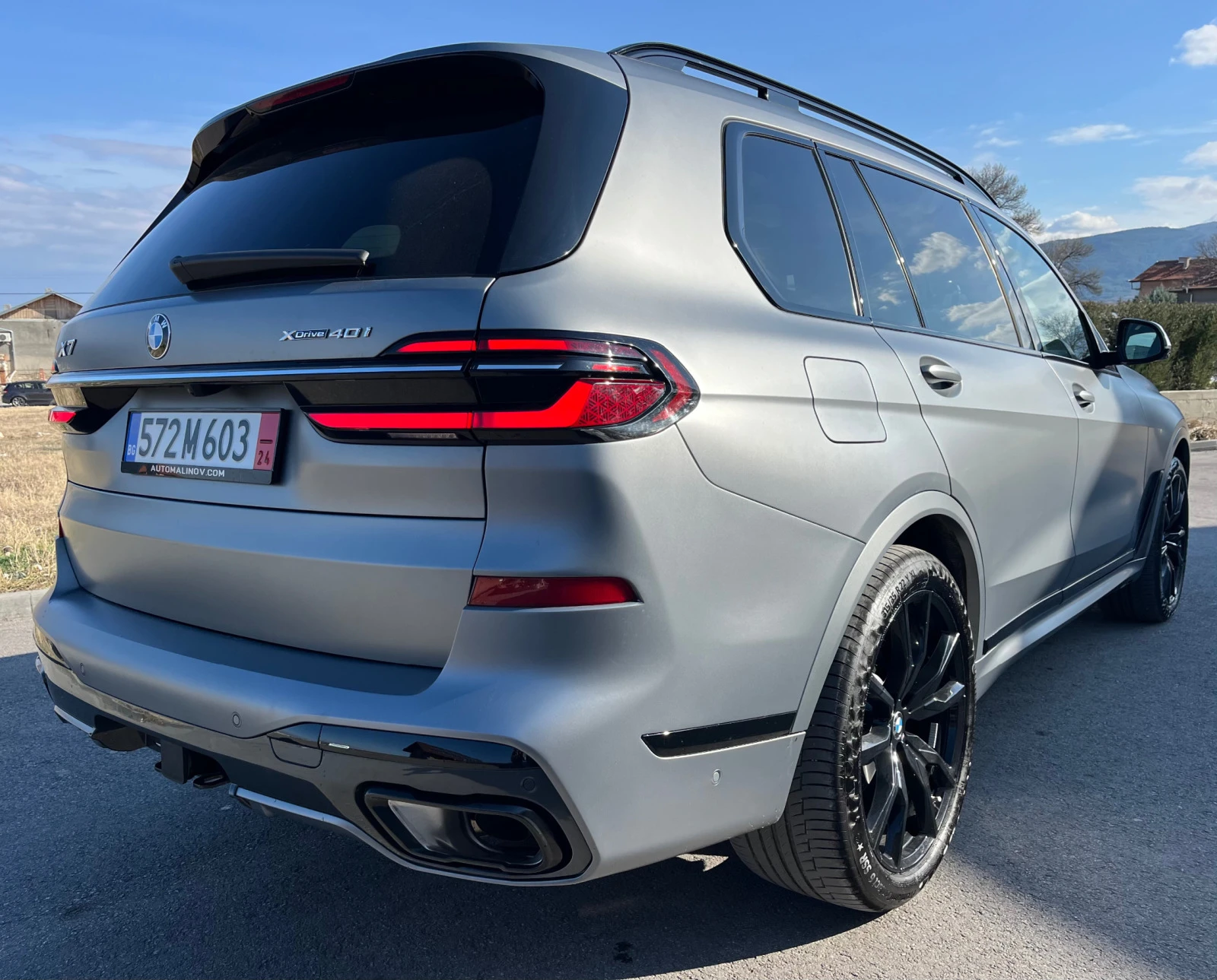 BMW X7 2023, M4.0i, 340k.c, 2200km - изображение 4