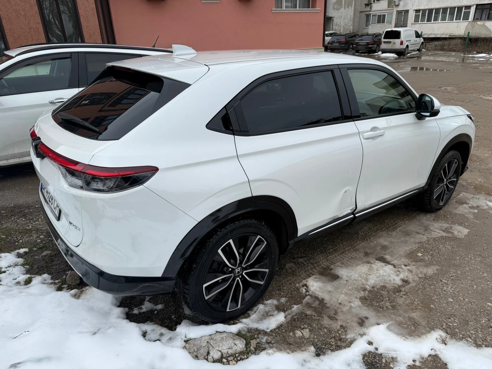 Honda Hr-v he-v, снимка 13 - Автомобили и джипове - 53595710