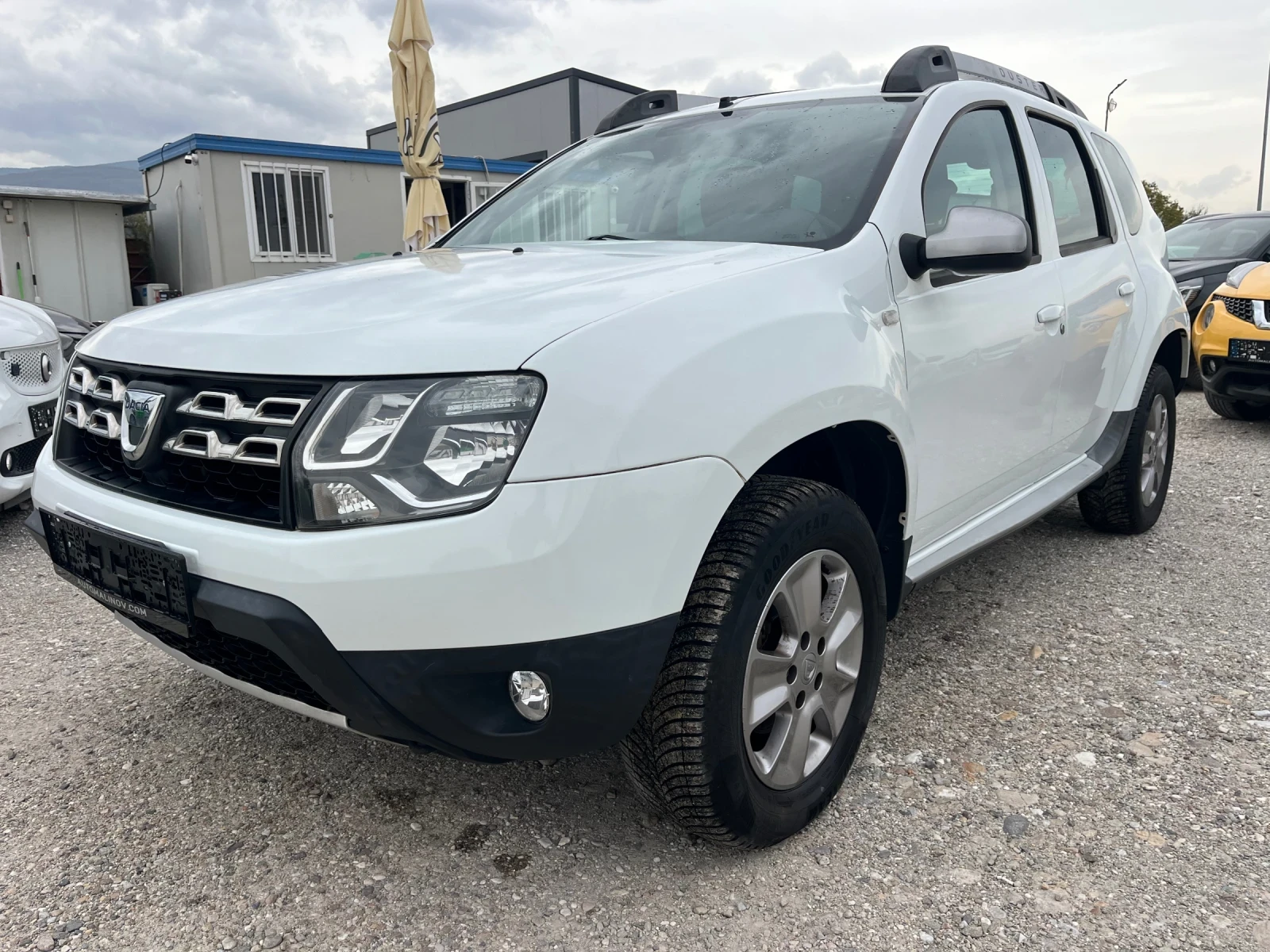 Dacia Duster 1.5dci, фейс 2014, 165000км, нави - [1] 