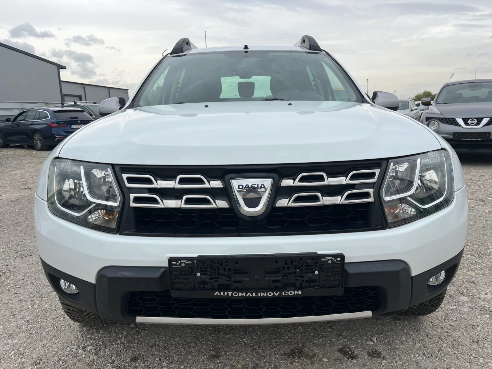 Dacia Duster 1.5dci, фейс 2014, 165000км, нави - изображение 2