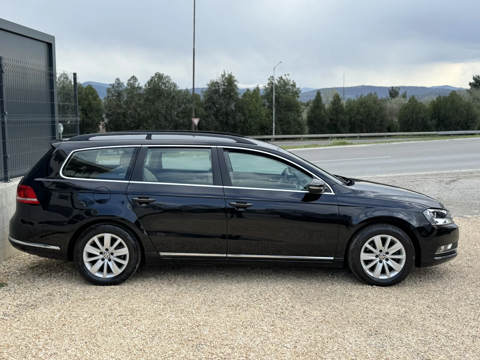 VW Passat 1.6TDI* BLUEMOTION* HIGHLINE*  - изображение 4