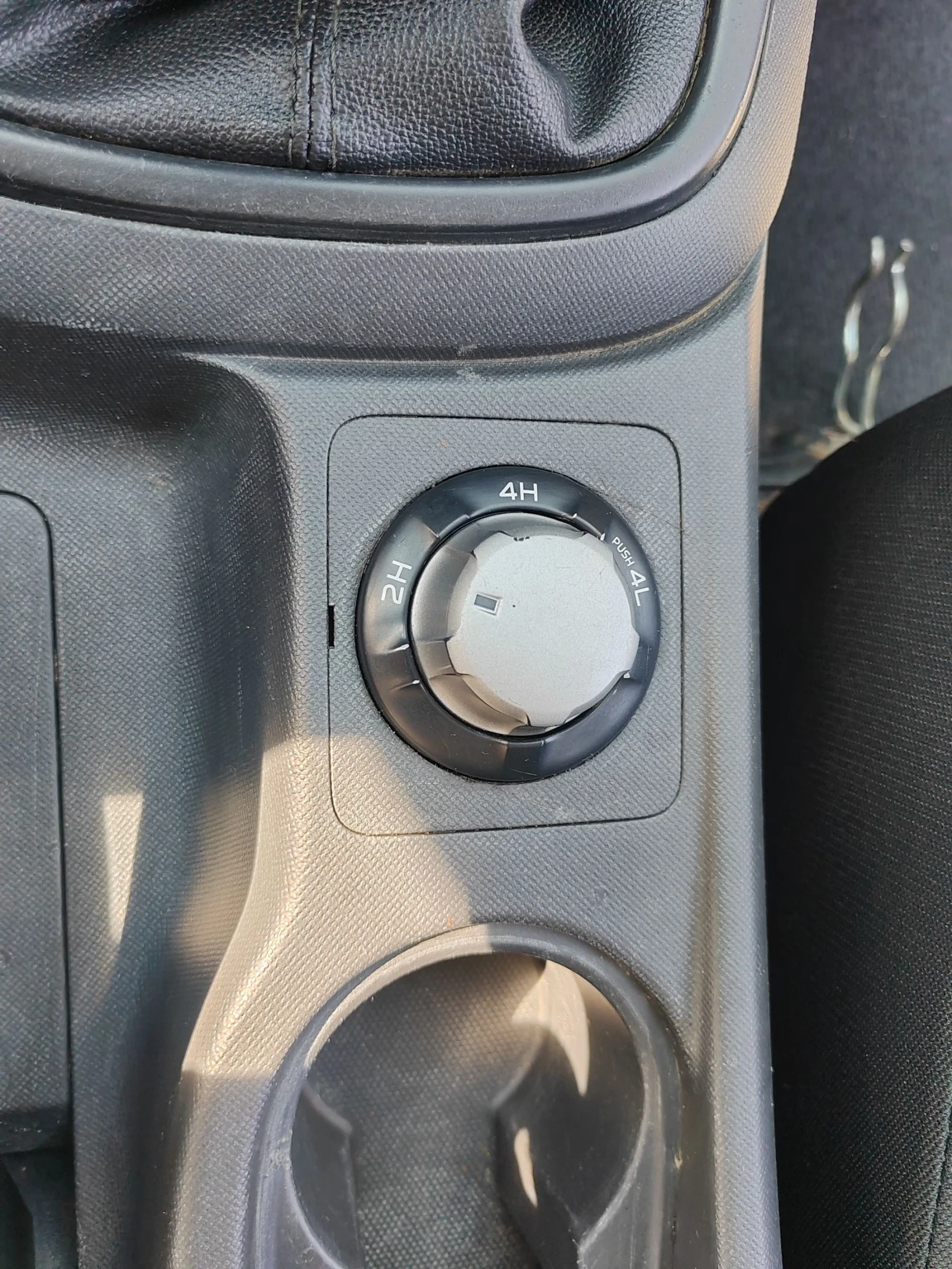 Isuzu D-max 2.5, 165..   | Mobile.bg   13