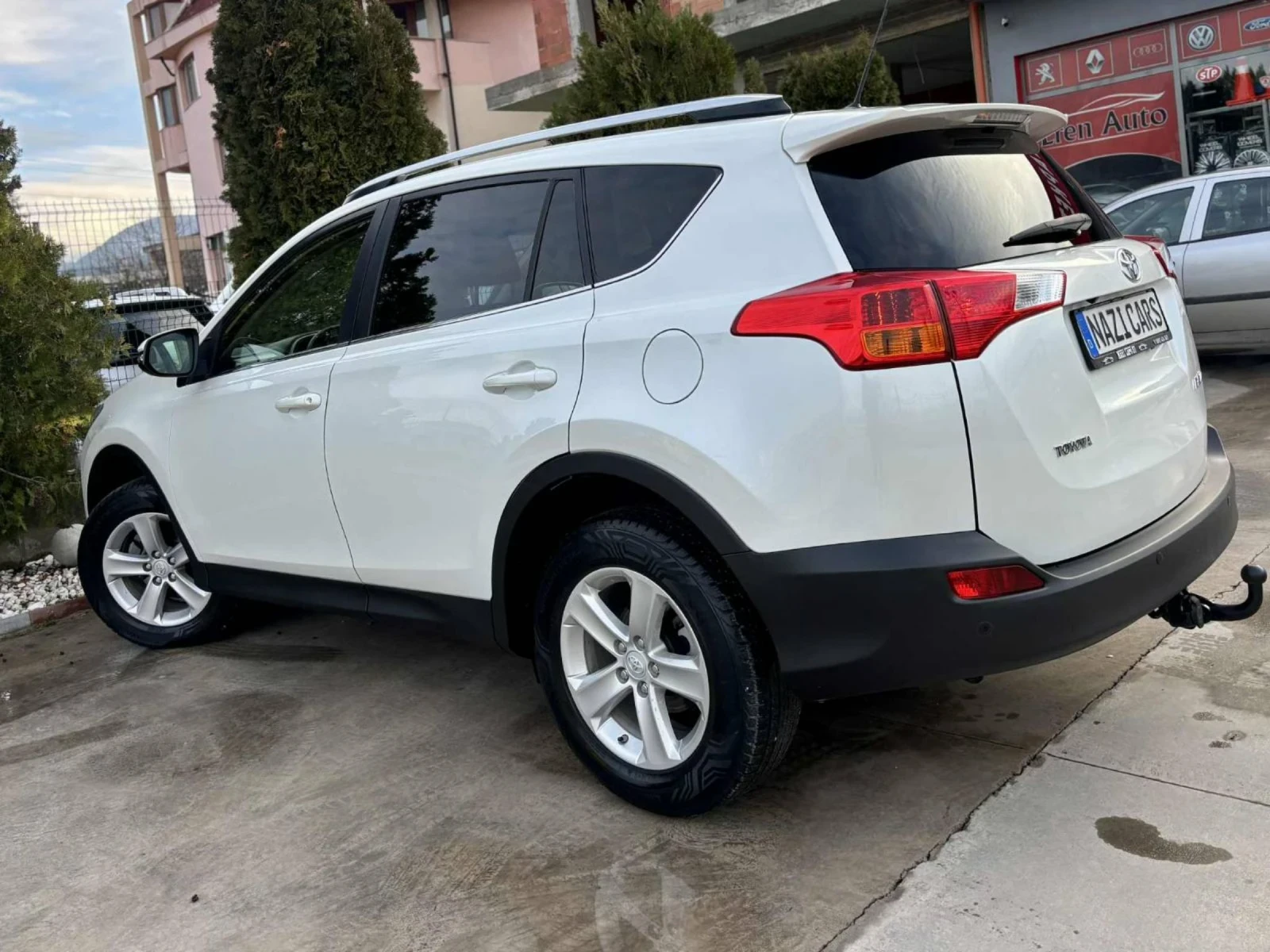 Toyota Rav4 2.0 D-4D/ 124к.с./ НАВИ/ КАМЕРА/ LED/ УНИКАТ - изображение 3
