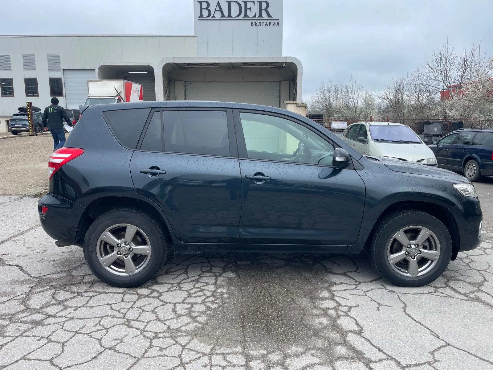 Toyota Rav4 2.2 D4D 150кс, снимка 7 - Автомобили и джипове - 54338415