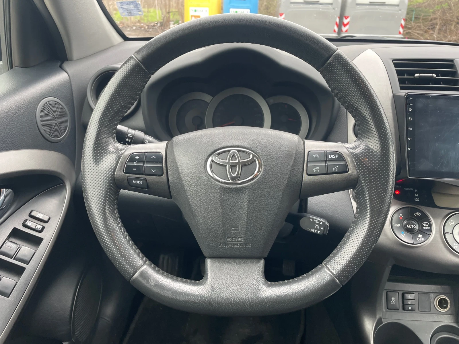 Toyota Rav4 2.2 D4D 150кс, снимка 13 - Автомобили и джипове - 54338415