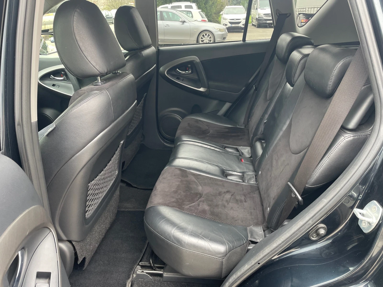 Toyota Rav4 2.2 D4D 150кс, снимка 14 - Автомобили и джипове - 54338415