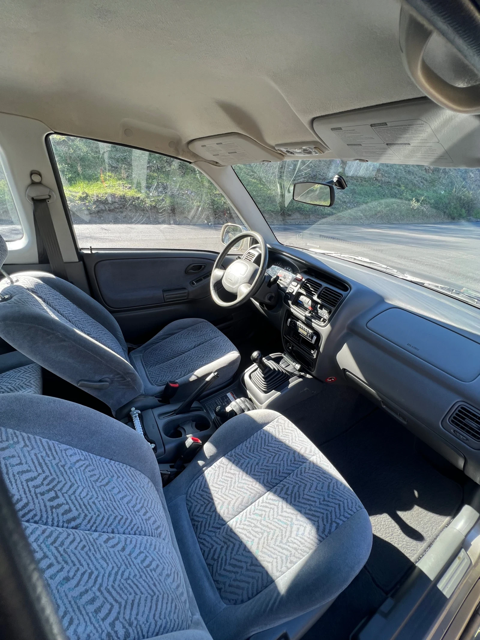 Suzuki Grand vitara 1.6 Климатик* Роубар* Степенки* Холандия, снимка 11 - Автомобили и джипове - 54410044