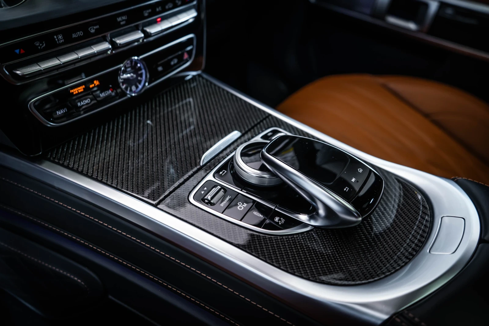 Mercedes-Benz G 63 AMG Brabus* Carbon* Manufaktur* Burm* 360, снимка 16 - Автомобили и джипове - 54609502