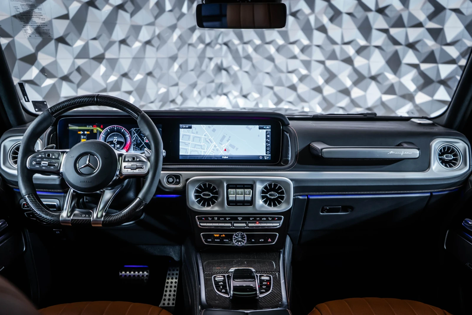 Mercedes-Benz G 63 AMG Brabus* Carbon* Manufaktur* Burm* 360, снимка 13 - Автомобили и джипове - 54609502