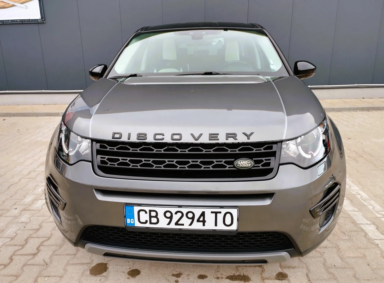 Land Rover Discovery Sport 2.0D -Като нов!! , снимка 2 - Автомобили и джипове - 54976735