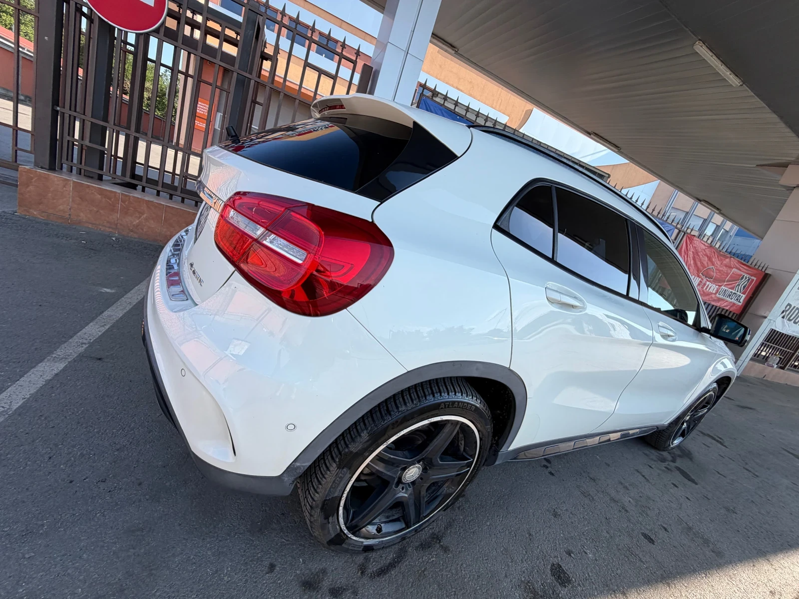 Mercedes-Benz GLA 220 FACE* AMG* ПАНОРАМА* БЯЛ* КАМЕРА, снимка 5 - Автомобили и джипове - 55063025