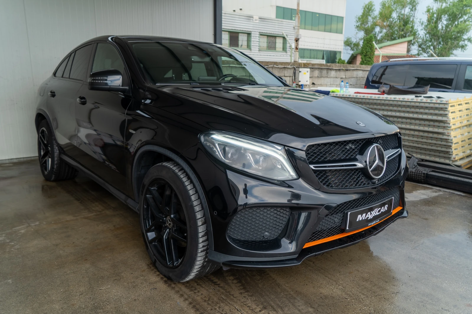 Mercedes-Benz GLE 350 ORANGE ART EDITION = 4MATIC = TOP = ЛИЗИНГ, снимка 3 - Автомобили и джипове - 55833255