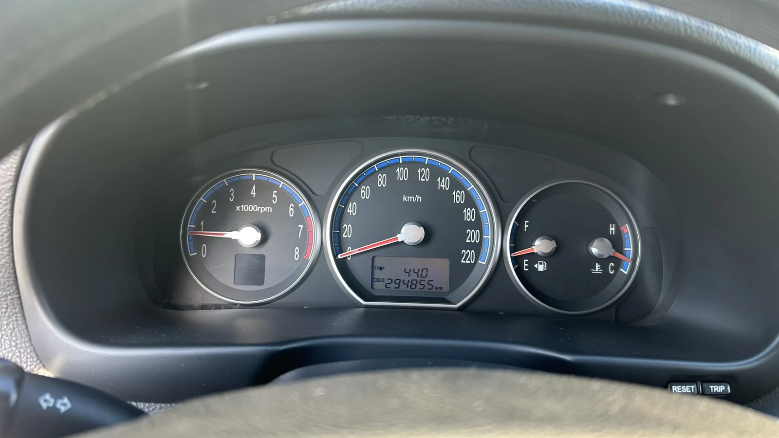 Hyundai Santa fe 2.7 v6, снимка 13 - Автомобили и джипове - 55881775